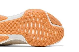 Nike ZoomX Invincible 3 'Light Bone Sail Gum'