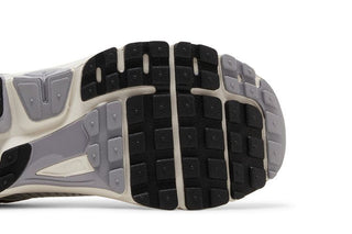Nike Air Zoom Vomero 5 'Metallic Pewter Gold'