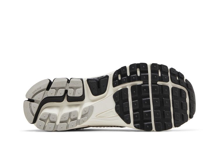 Nike Air Zoom Vomero 5 'Photon Dust Black'