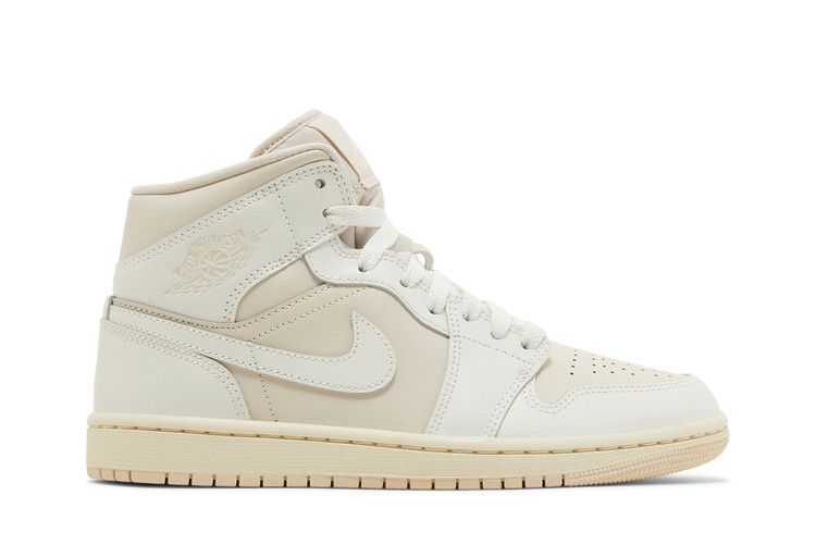 Air Jordan 1 Mid 'Legend Light Brown'