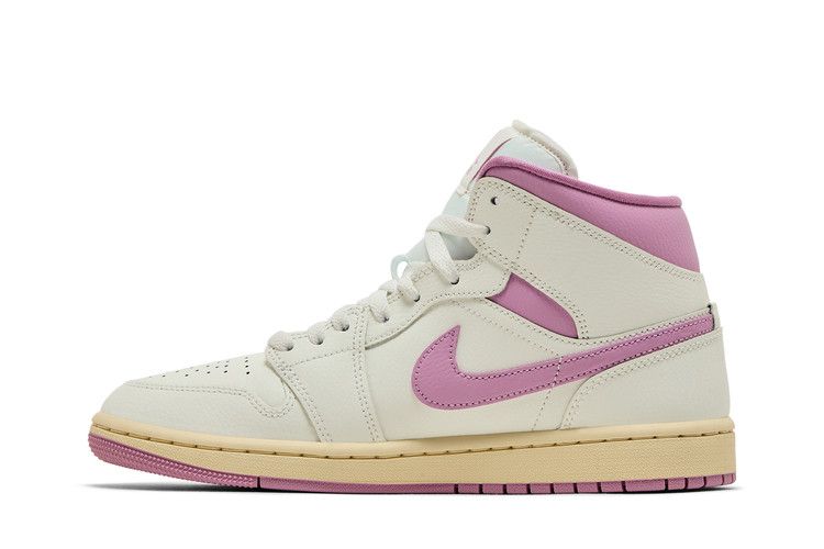 Air Jordan 1 Mid 'Strawberries & Cream'