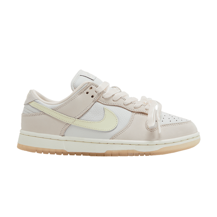 Nike Dunk Low 'Light Soft Pink'