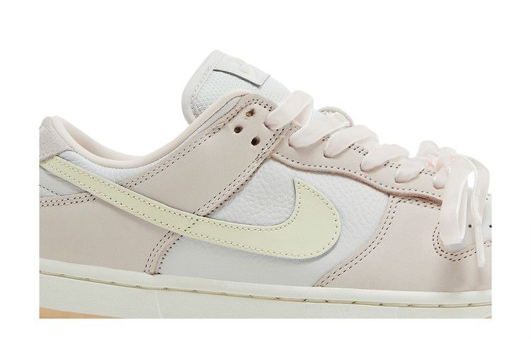 Nike Dunk Low 'Light Soft Pink'