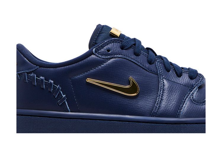 Air Jordan 1 Low Method of Make 'Midnight Navy'