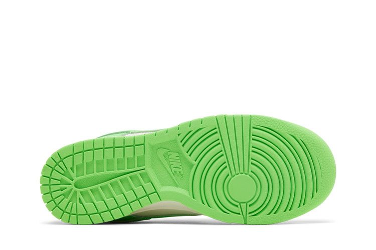 Nike Dunk Low 'Green Strike'