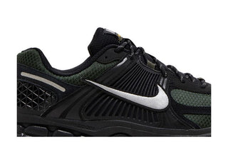 Nike Air Zoom Vomero 5 'Black Sequoia'