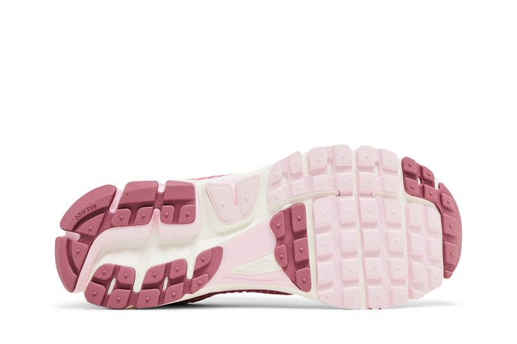 Nike Air Zoom Vomero 5 'Elemental Pink'
