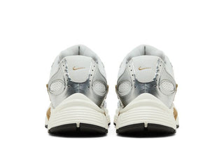Nike V5 RNR 'Parachute Beige Metallic Pewter'