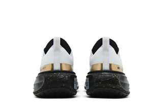 Nike ZoomX Invincible 3 'Light Smoke Grey Gold'