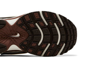 Nike V5 RNR 'Sail Fauna Brown'