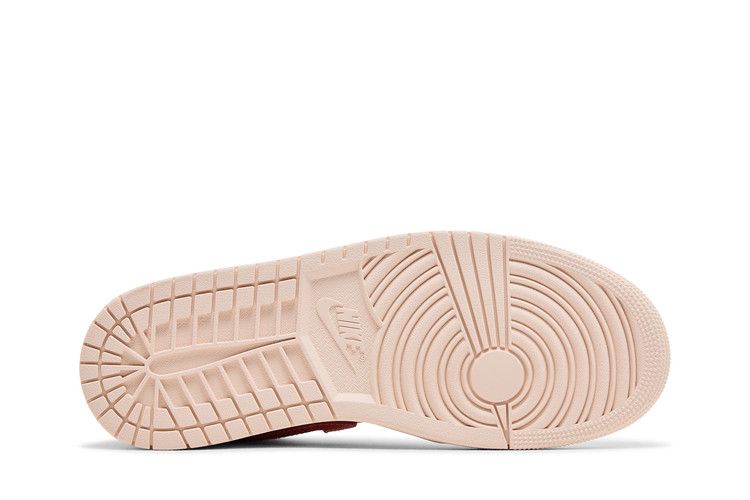 Air Jordan 1 Low SE 'Strawberry Milkshake'