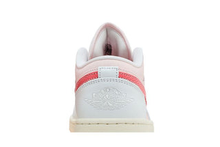 Air Jordan 1 Low SE 'Strawberry Milkshake'