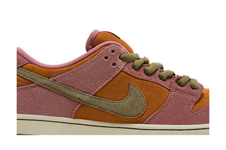 Nike Dunk Low SB 'Red Stardust'