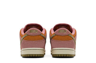 Nike Dunk Low SB 'Red Stardust'