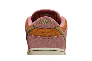 Nike Dunk Low SB 'Red Stardust'