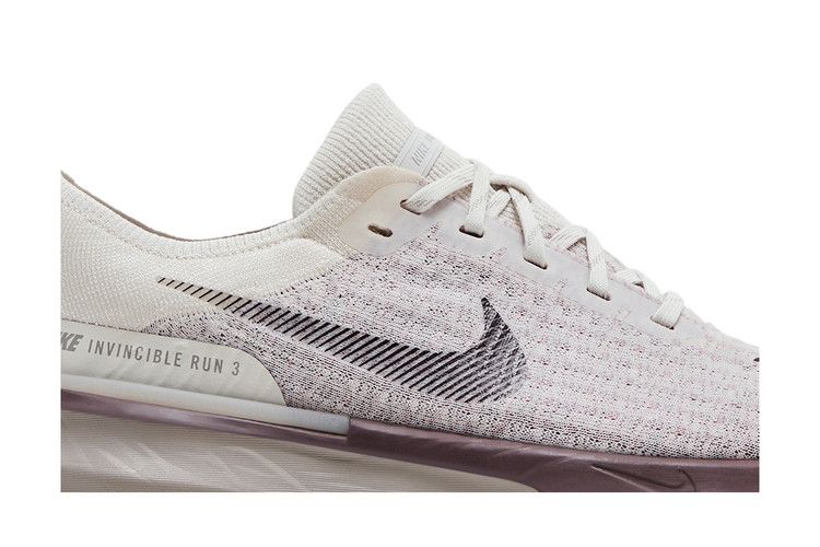 Nike ZoomX Invincible Run Flyknit 3 'Phantom Burgundy Crush'