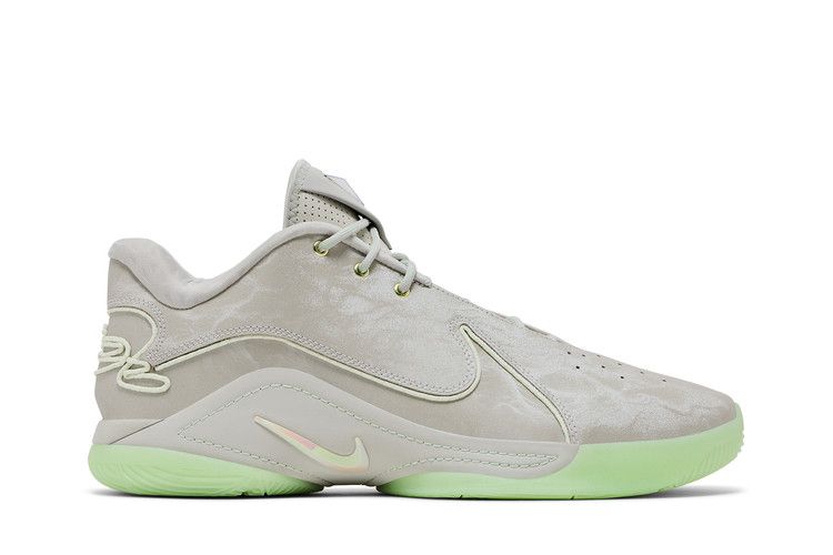 Nike LeBron 22 'Dunkman'