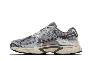 Nike V5 RNR 'Cement Grey'