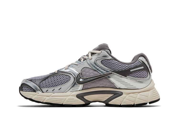 Nike V5 RNR 'Cement Grey'