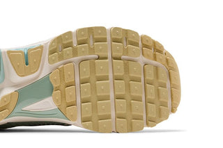 Nike Air Zoom Vomero 5 'Team Gold Seafoam'