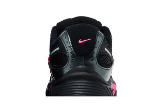 Nike V5 RNR 'Black Pink Blast'