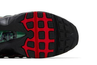 Undefeated x Nike Air Max 95 'Black'