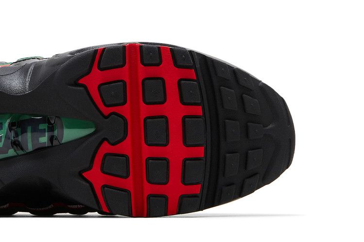 Undefeated x Nike Air Max 95 'Black'