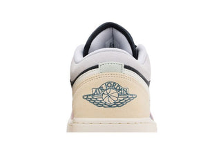 Air Jordan 1 Low SE 'Black Pastels'