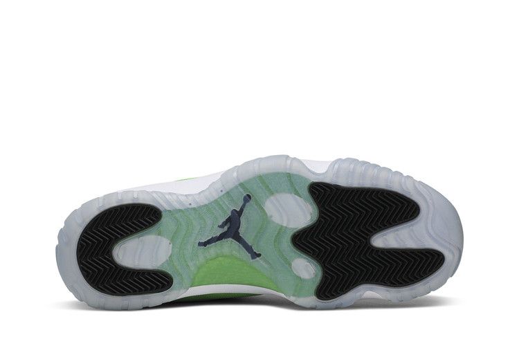 Air Jordan Future Low 'Light Poison Green Camo'