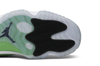Air Jordan Future Low 'Light Poison Green Camo'