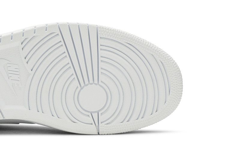 Air Jordan 1 Mid 'Triple White' 2019