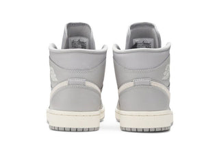 Air Jordan 1 Mid 'Grey Light Bone'
