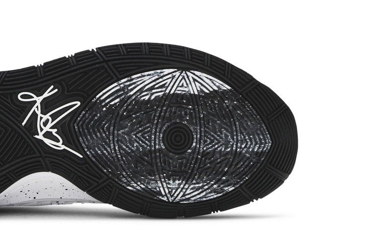 Nike Kyrie 6 'Oreo'