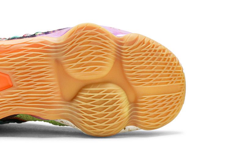 Nike LeBron 17 'What The'