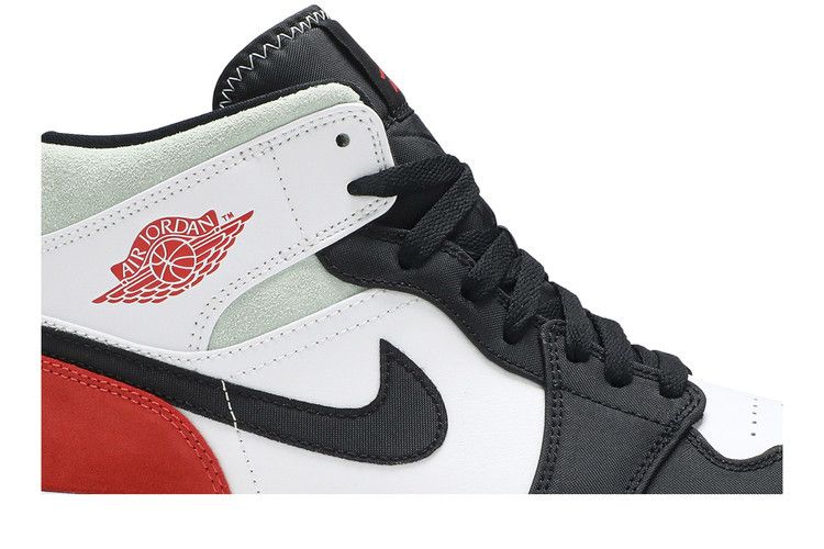 Air Jordan 1 Mid SE 'Red Black Toe'
