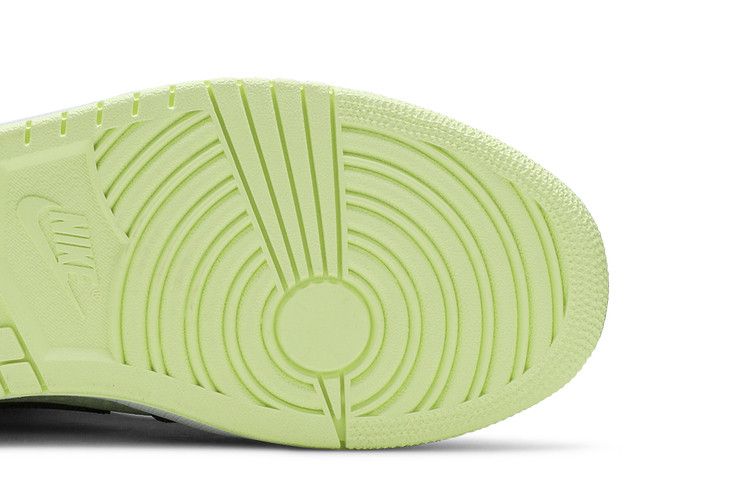 Air Jordan 1 Mid SE 'Black Barely Volt'