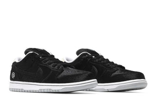 Medicom Toy x Nike Dunk Low SB 'BE@RBRICK'