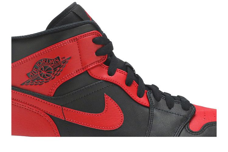 Air Jordan 1 Mid 'Banned'