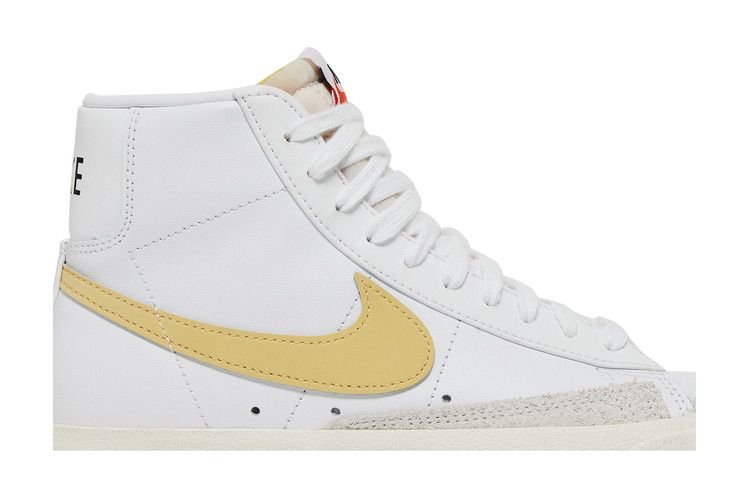 Nike Blazer '77 Vintage Mid 'Hyper Crimson'