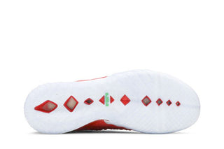 Nike LeBron 18 'X-Mas In LA'