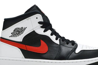 Air Jordan 1 Mid 'Chile Red'