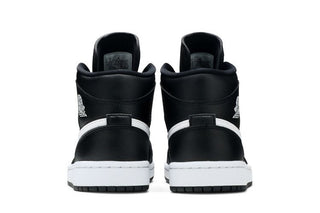 Air Jordan 1 Mid 'Black White'