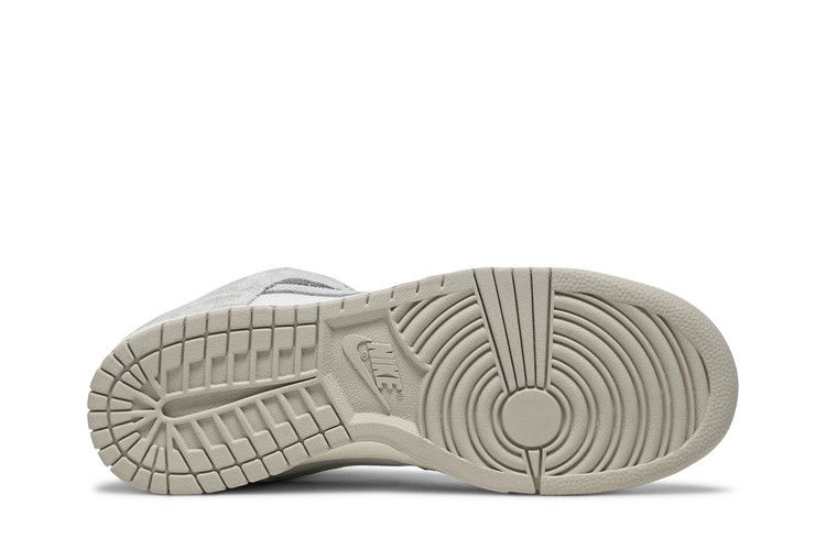 Notre x Nike Dunk High 'Light Orewood Brown'
