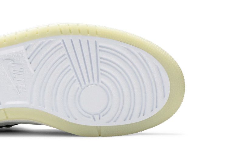 Air Jordan 1 High Zoom Comfort 'Light Bone'