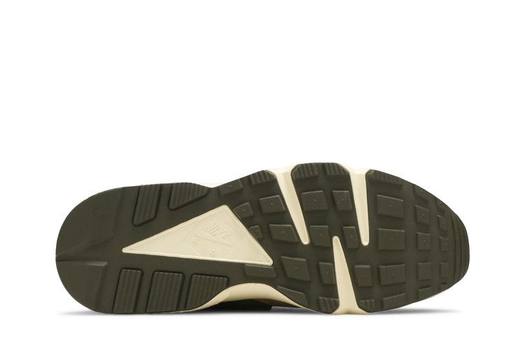 Stussy x Nike Air Huarache LE 'Desert Oak' 2021