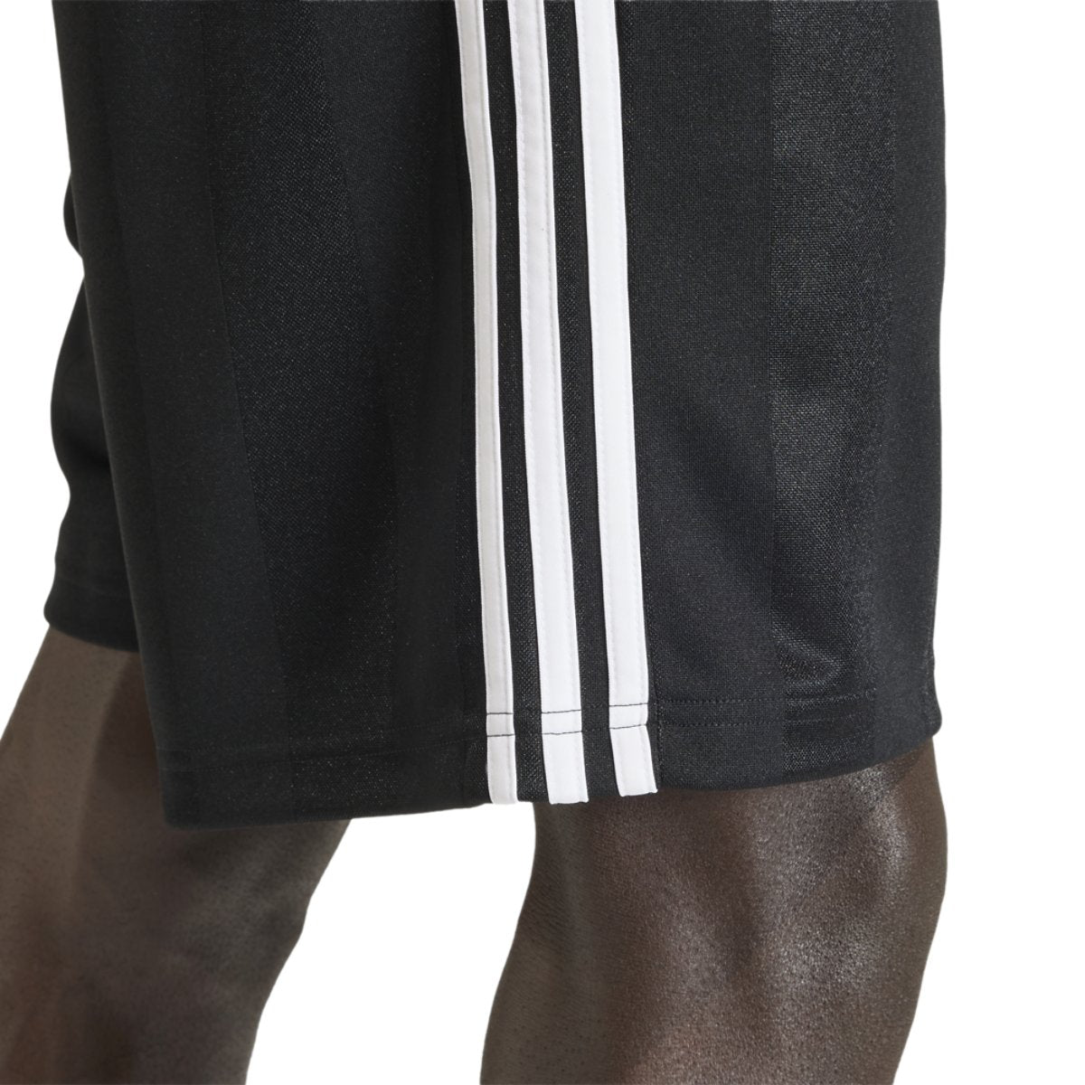adidas 3 Stripes Loose Engineered Shorts 8"