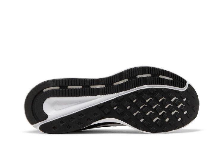 Nike Run Swift 2 'Black White'