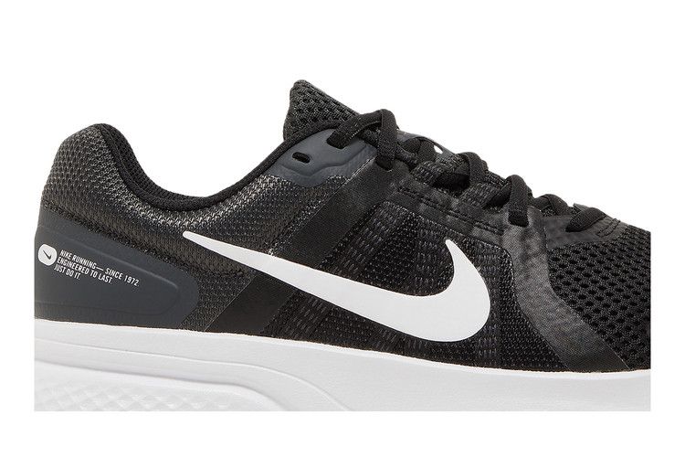 Nike Run Swift 2 'Black White'