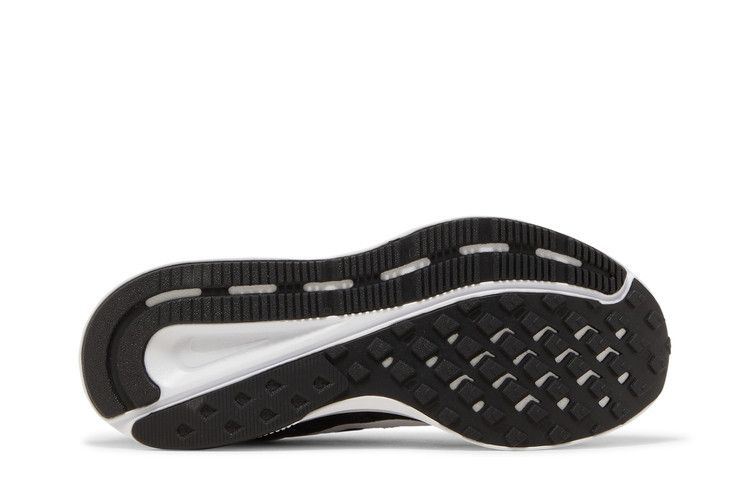 Nike Run Swift 2 'Black White'