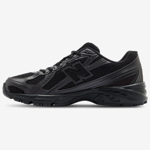 New Balance 740